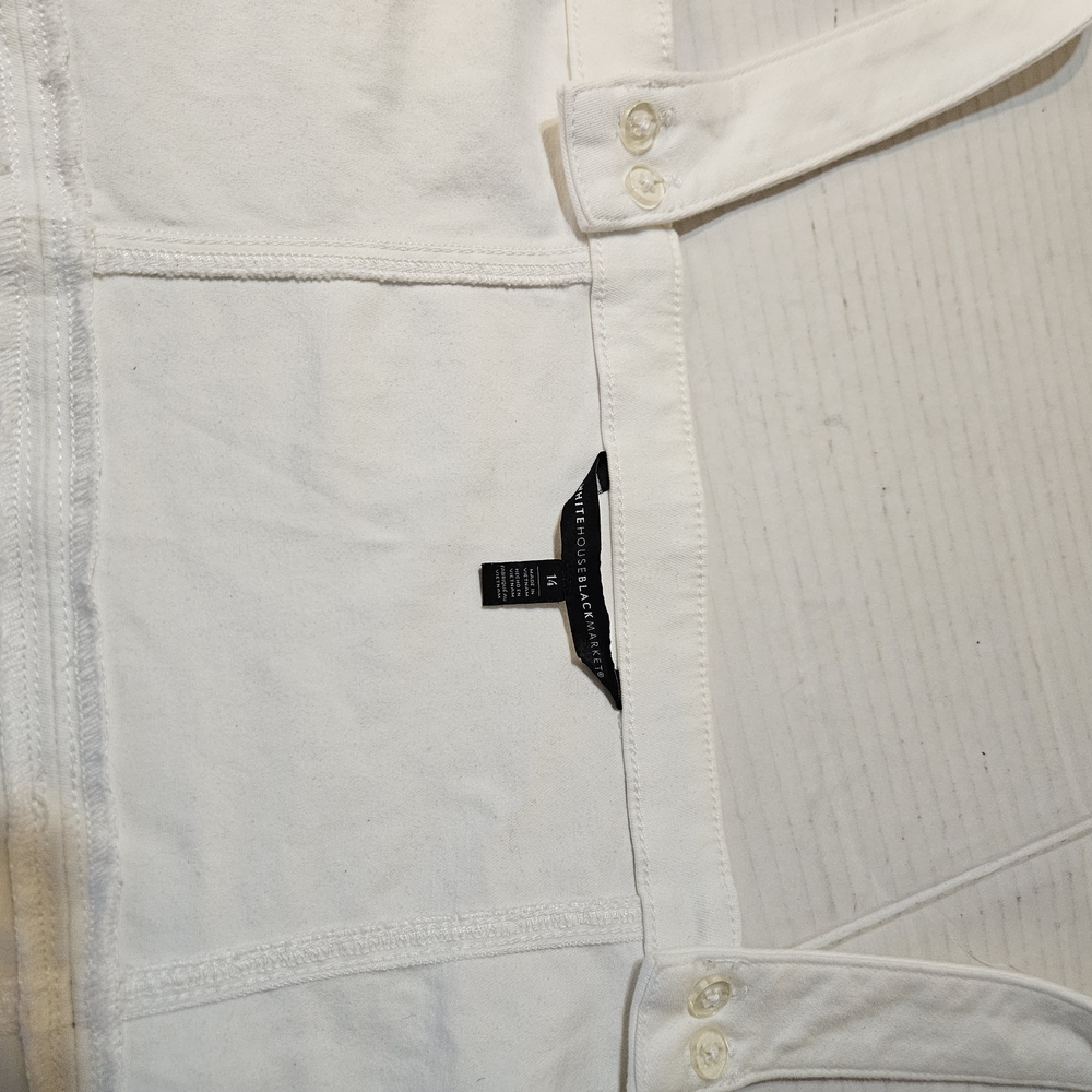 Stylish White Buttoned Top - Picture 5 of 12